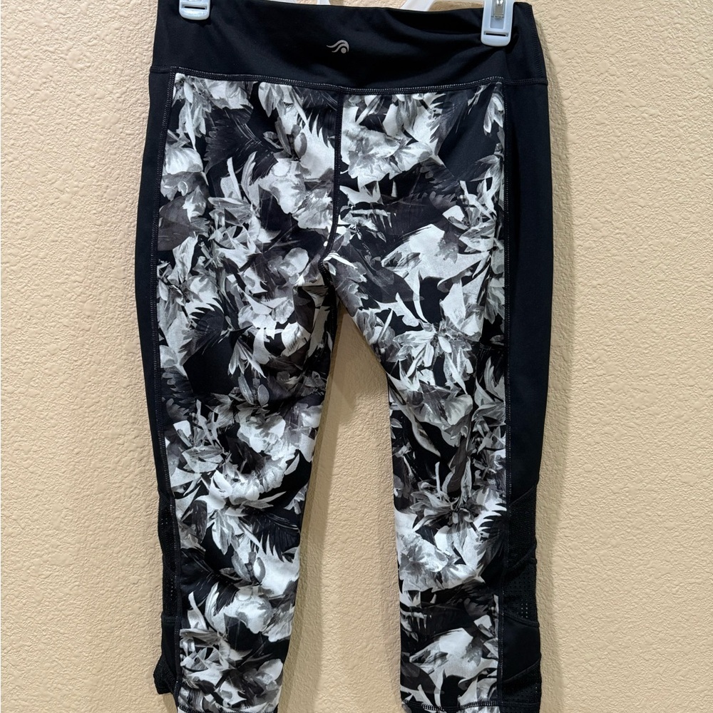 Ideology Black and White Floral Leggings- Women's Medium - Picture 2 of 3
